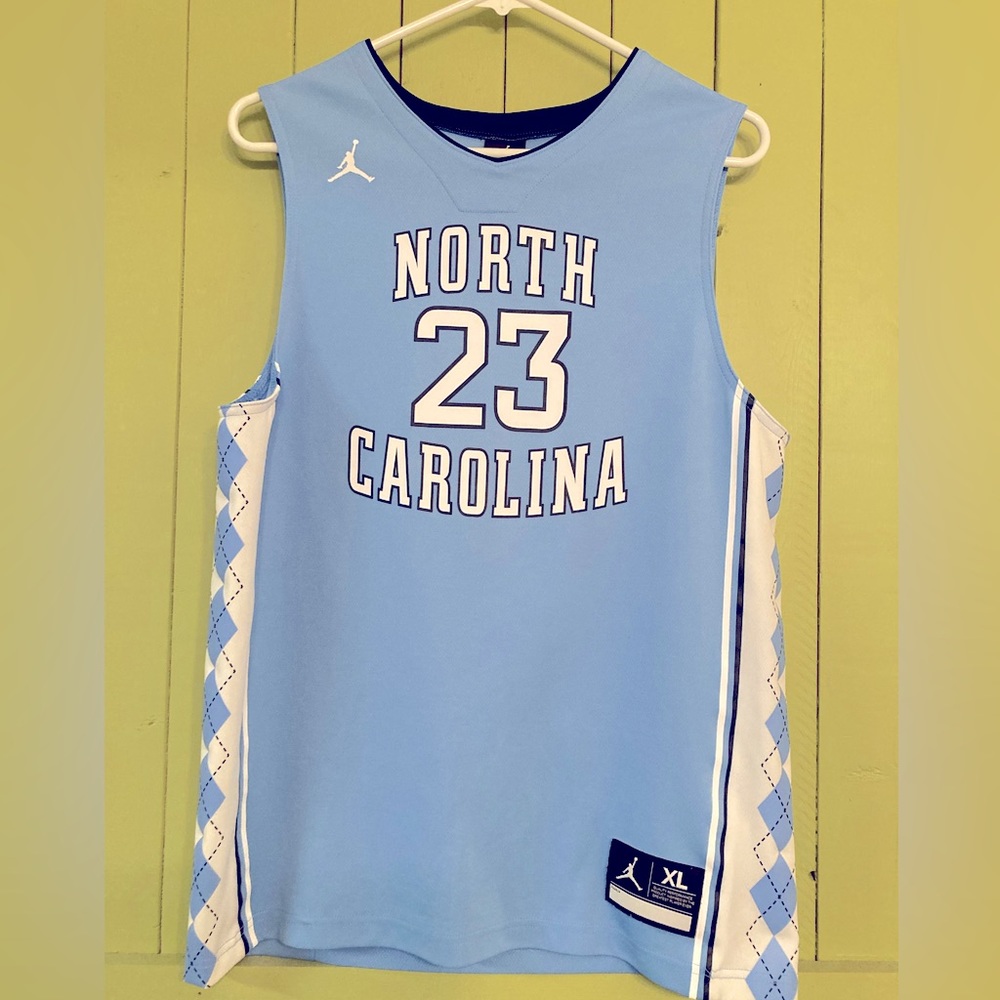 North Carolina 23 sleeveless Jersey